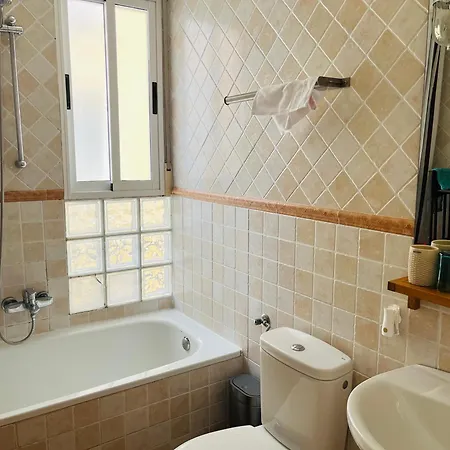 Location Center Has An Independent Courtyard * Valencia