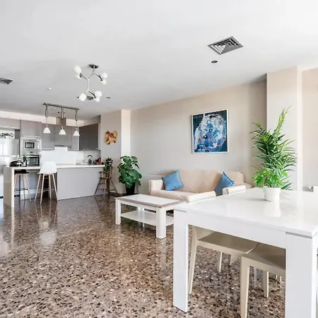 Moderno Con Vistas Al Mar En Apartment