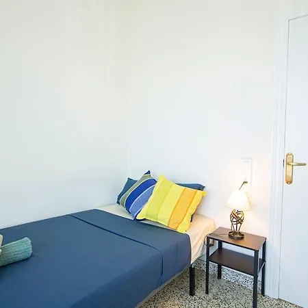 Con Piscina Y Barbacoa 13 Personas Cerca Del Metro Villa Valensiya