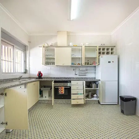Villa Con Piscina Y Barbacoa 13 Personas Cerca Del Metro *