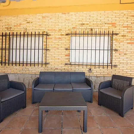 Con Piscina Y Barbacoa 13 Personas Cerca Del Metro Villa Valencia