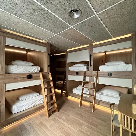 The Pod Village ホステル バレンシア