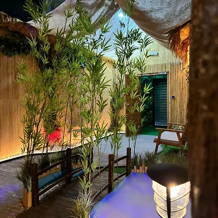The Pod Village * バレンシア
