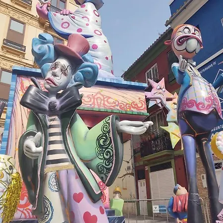 Charming In The Center