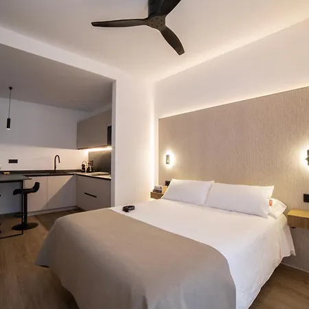 Demetrio By Alma Apartment