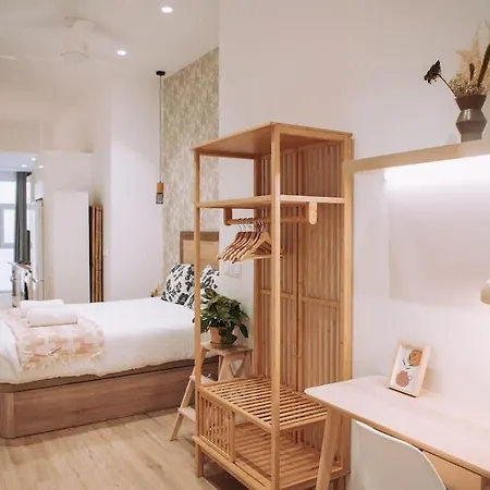 Nuevo Y Acogedor Loft En Amistat Apartment *