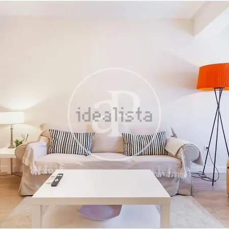 Family Ave Joaquin Sorolla & Centro Apartment *