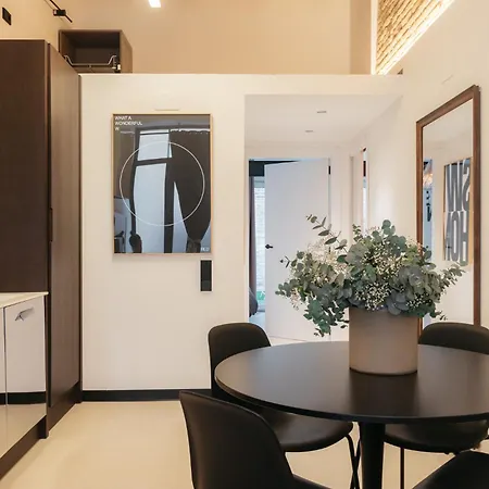 Lovely Exclusivity In Center *