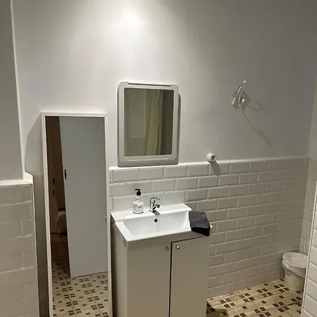 Homestay 1- Interior Con Aire Acondicionado Y Con Bano Independiente