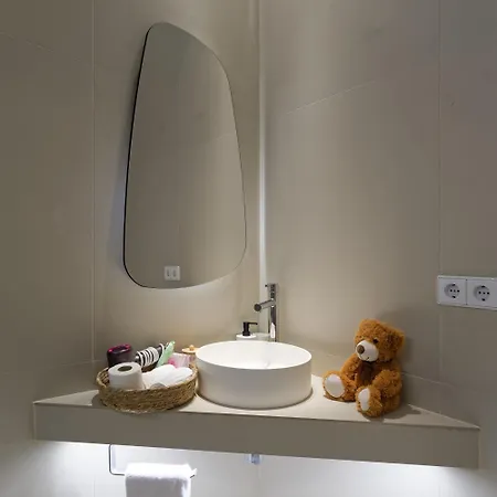 Osito Hub - Esteban Ballester Apartament *