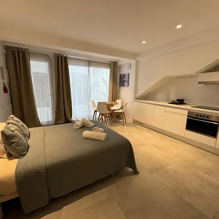 Art Homes Lavadero מלון דירות *