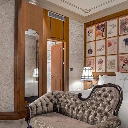 Palacio Santa Clara, Autograph Collection 4*