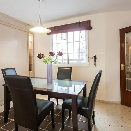 Comfy And Luminous With Balcony * Valencia