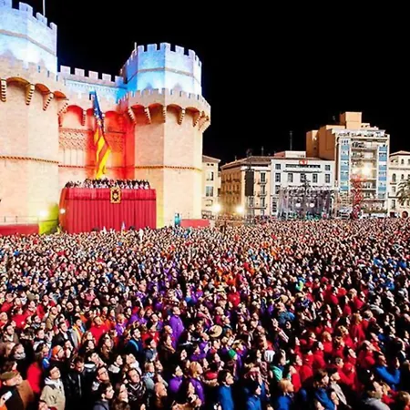 Comfy And Luminous With Balcony *