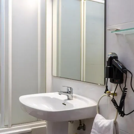 מלון Sundos Feria 2*