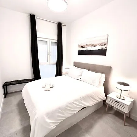 Апартаменты Convenient, Charming 15 Mins From Center Валенсия