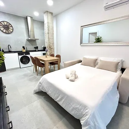 Apartamento Convenient, Charming 15 Mins From Center