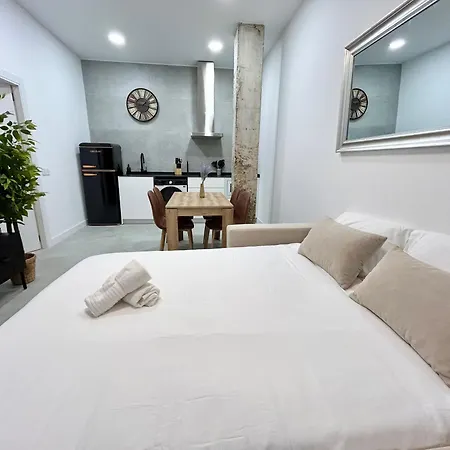 Apartamento Convenient, Charming 15 Mins From Center *