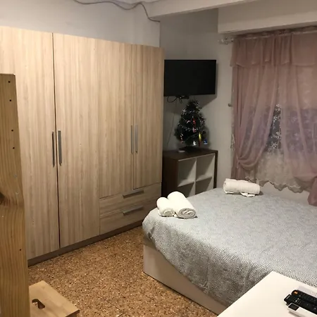 Dos Puerto En Piso Compartido Pansiyon *