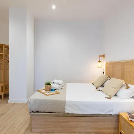 Travel Habitat Ruzafa Lofts شقة *