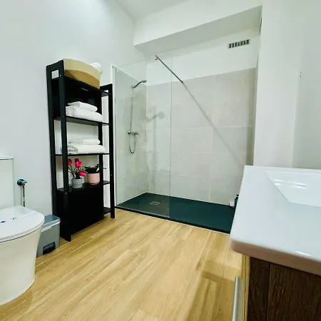 דירה Ori B & Spacious Flat Close To The Center *