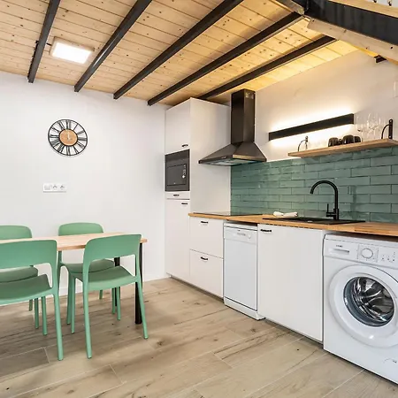 Marie Curie Flats, Lovely Duplex 2 Valencia