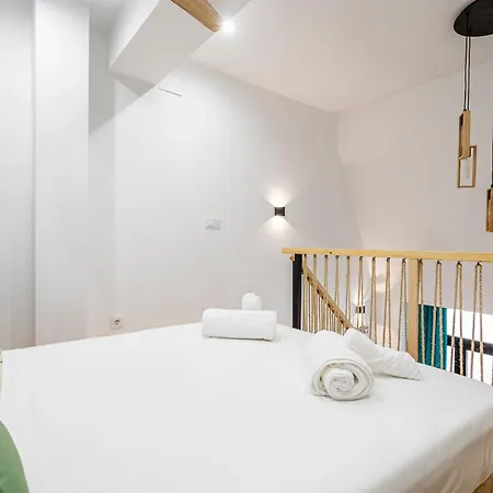 Marie Curie Flats, Lovely Duplex 3 * Valencia