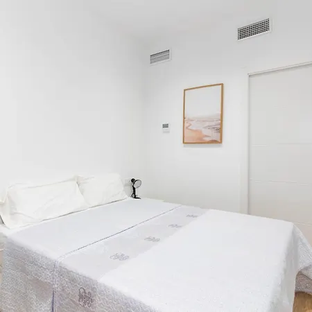 Sant Jordi 1 Stylish Studio By Invalencia