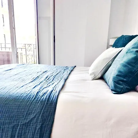 Familias Y Grupos Muy Grande En El Centro De