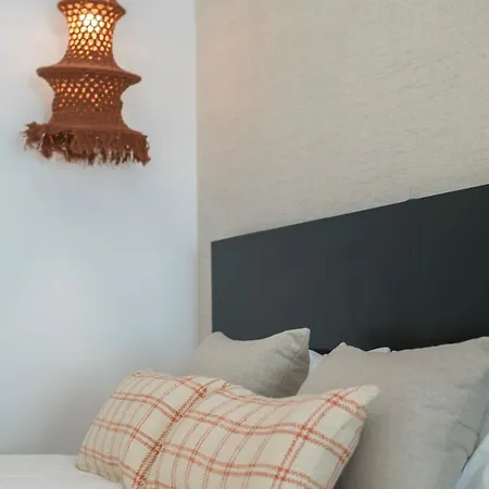 Comfortable In L Apartment *
