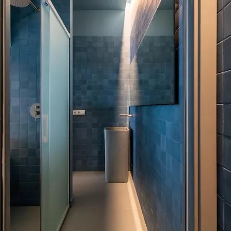 Point Blue Apartment