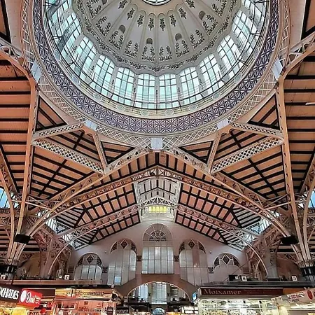 Casa Novi - Close To Beach, Center & Metro Appartement *