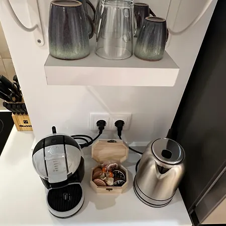 Casa Novi - Close To Beach, Center & Metro Appartement