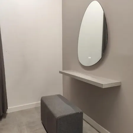 Amplio Estudio En Apartment *
