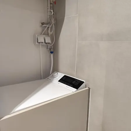 Amplio Estudio En Apartment *