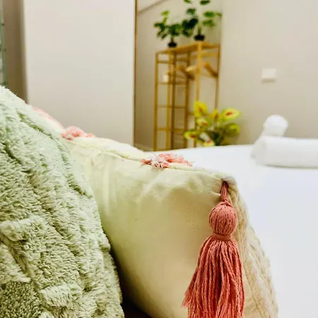 Cozy & Stylish Flat Close To Center Apartment Valencia