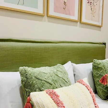 Cozy & Stylish Flat Close To Center Apartment *