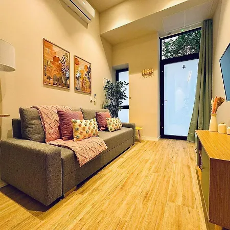 شقة Cozy & Stylish Loft Near Center