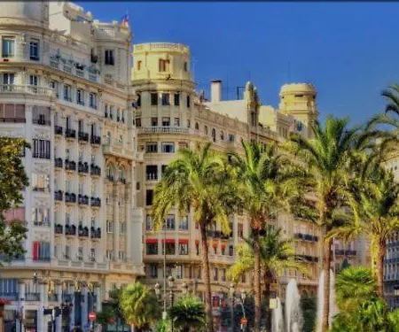 Amplio Estudio En Valencia アパート バレンシア