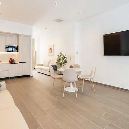 Deluxe - Ciudad De Artes