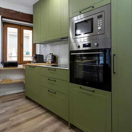 El Carmen, Estupendo Piso Nuevo, Con Ascensor شقة