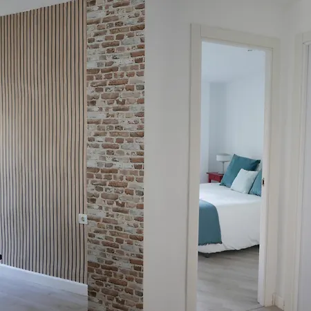 Familias Y Grupos Muy Grande En El Centro De شقة