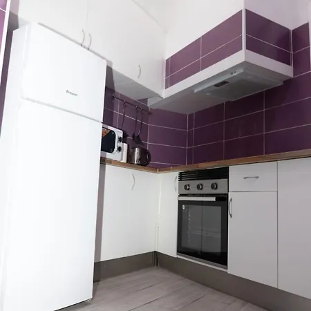 Turia Pio Xii De 3 Apartment