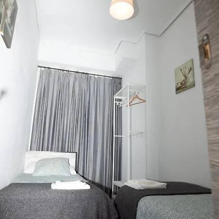 Turia Pio Xii De 3 * Valencia