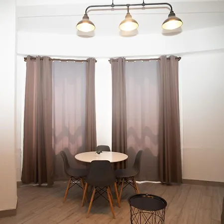 Turia Pio Xii De 3 Apartment *