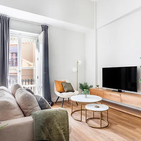 With Gym Pool Free Parking Thehavenescape Апартаменты *