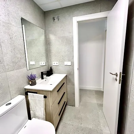 Getaway - Jacuzzi, Space & Comfort Apartman *