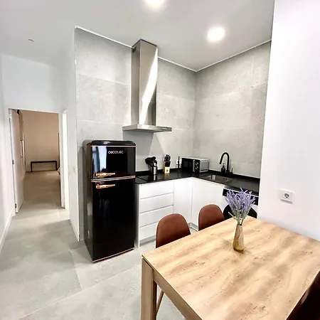 Getaway - Jacuzzi, Space & Comfort Valencie