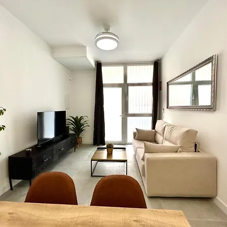 Apartman Getaway - Jacuzzi, Space & Comfort