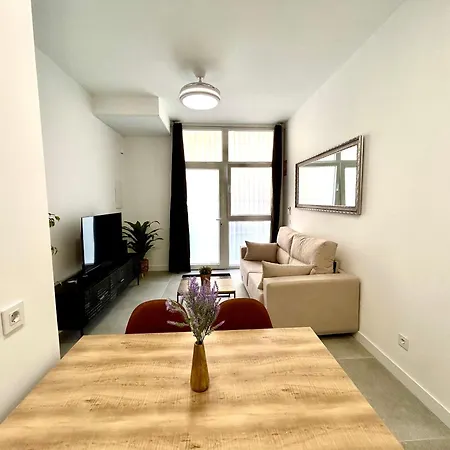 Getaway - Jacuzzi, Space & Comfort Apartman *